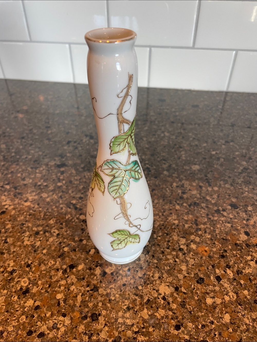 Ucagco Japan Vintage Porcelain Bud Vase Hand Painted Ivy Gilt Gold